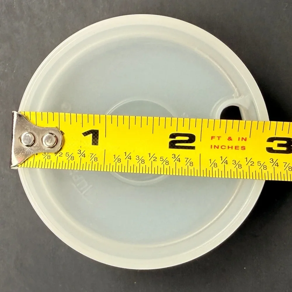 Tupperware Frosted Translucent Round Replacement Lid Seal 1519-15 Straw Hole 3in